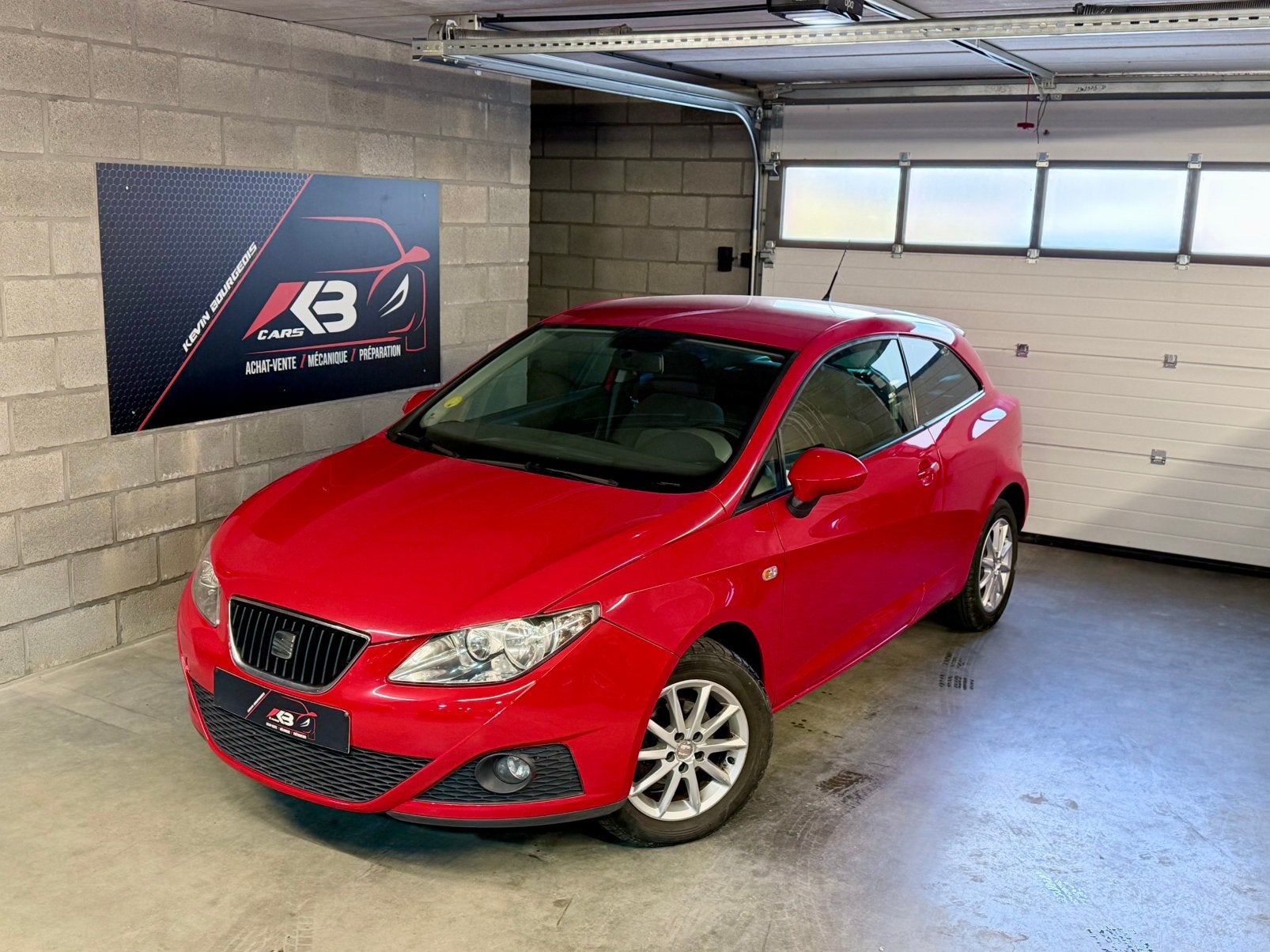 Seat Ibiza 6J • 2011 • 139.000 Kms • 1.2 TDI, Autos, Rouge, Euro 5, Achat, Entreprise