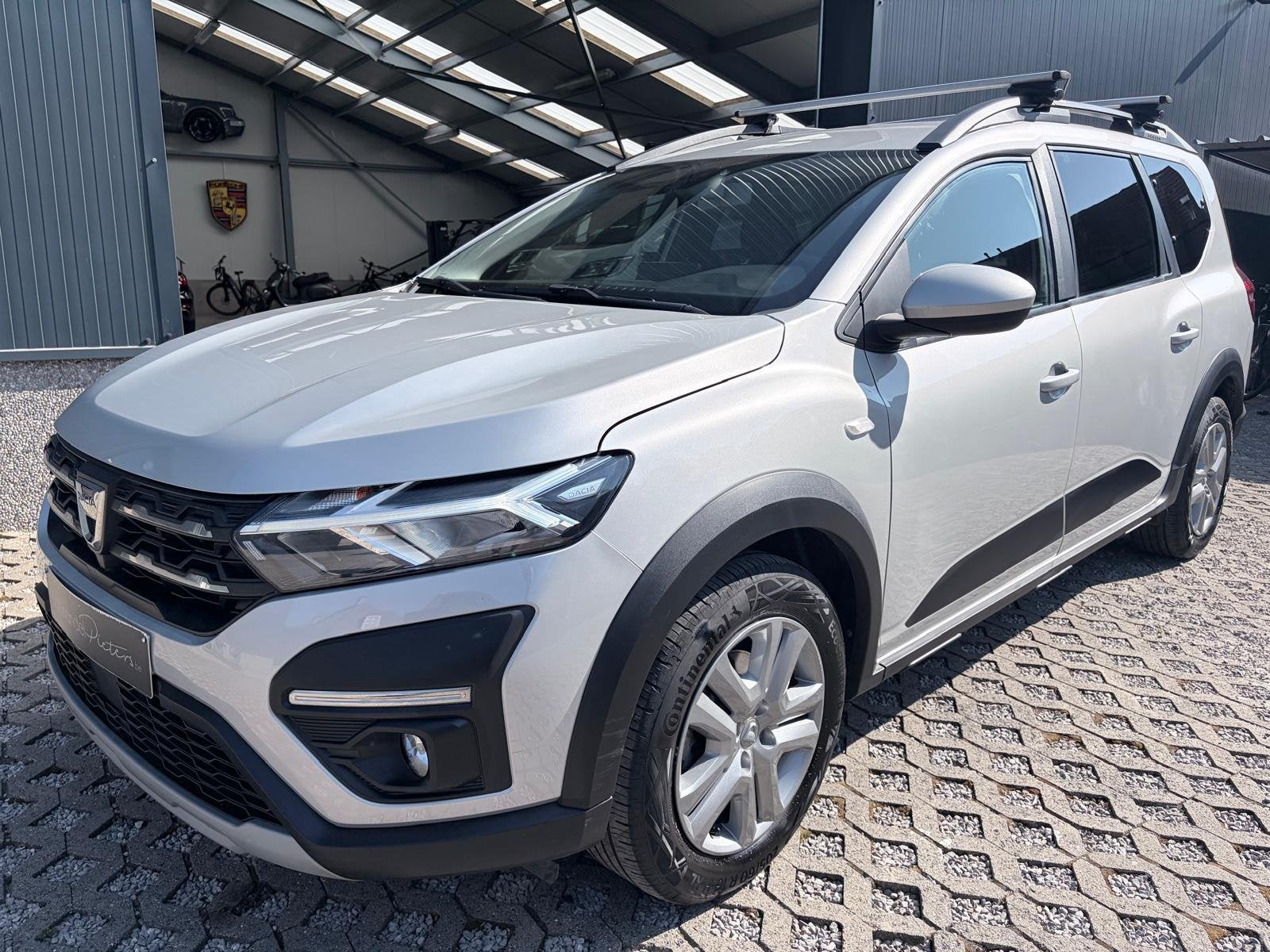 Dacia Other Jogger - Benzine - 7 zitplaatsen, Voorwielaandrijving, Stof, Gebruikt, Parkeersensor