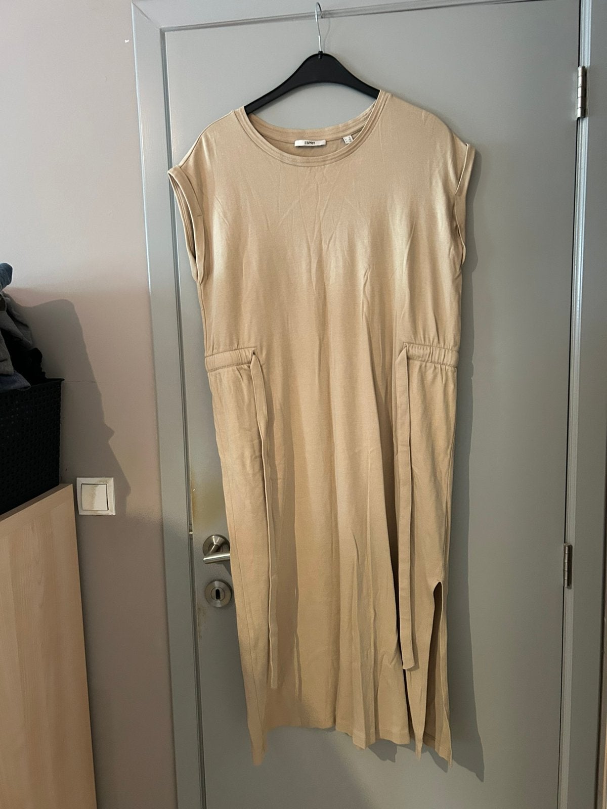 Beige jurk esprit maat xl, Ophalen, Beige, Maat 46/48 (XL) of groter, Zo goed als nieuw