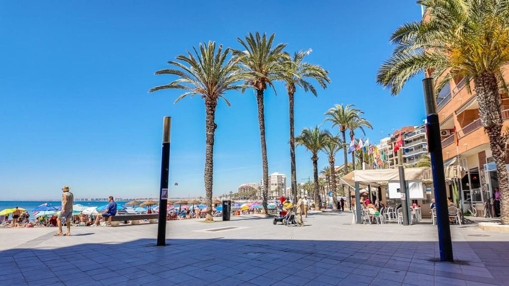Gerenoveerd appartement aan het strand/Torrevieja, Immo, Buitenland, Torrevieja, Spanje, 107 m², 3 kamers