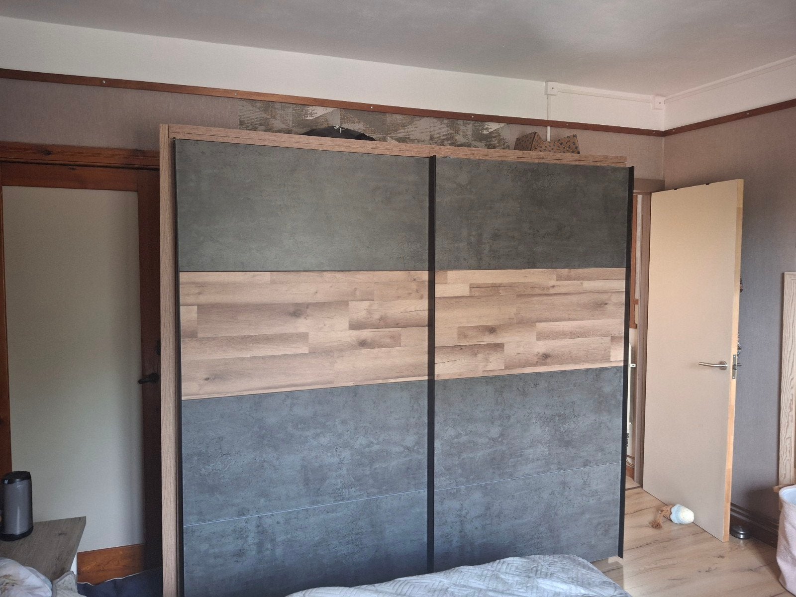 Armoire, Ophalen