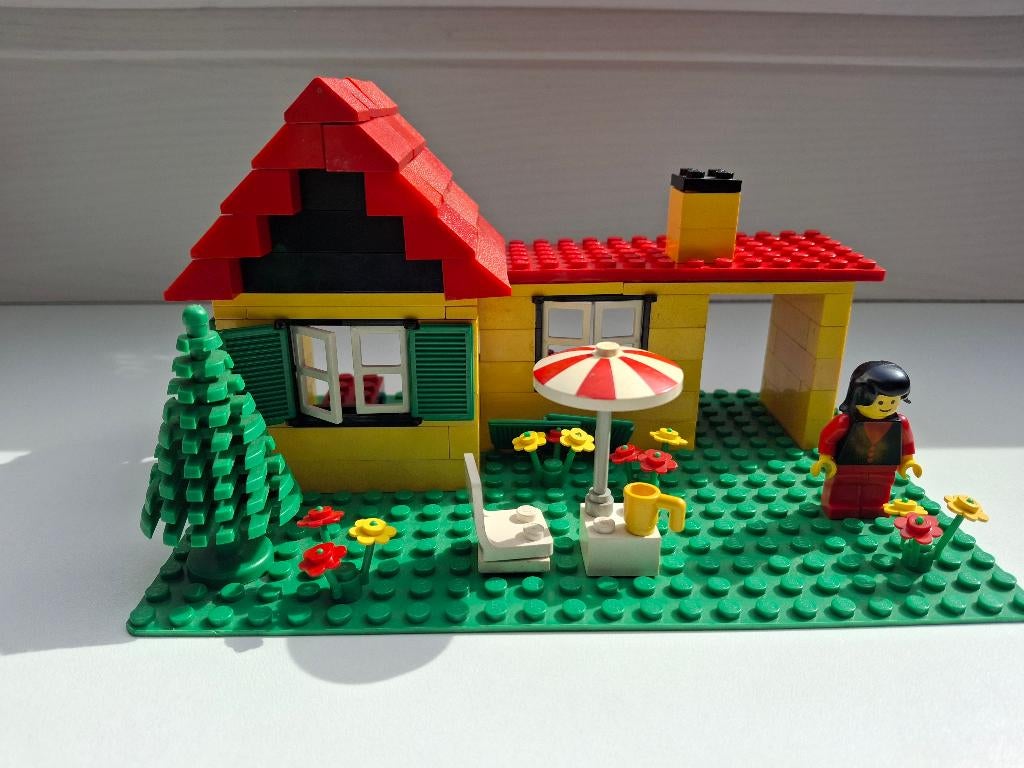 Lego 6365 Summer Cottage 1985, Kinderen en Baby's, Speelgoed | Duplo en Lego, Ophalen of Verzenden, Meerdere sets, Lego, LEGOLAND