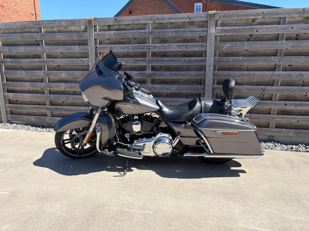 Harley Davidson Street Glide Special, Motoren, 2 cilinders, 1690 cc, Motorrijbewijs A, Gebruikt