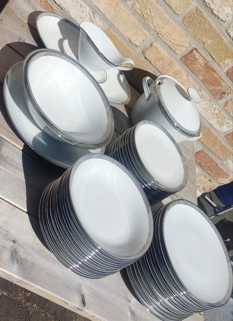 Servies nieuw!, Huis en Inrichting, Keuken | Servies, Ophalen, Nieuw, Bord(en)