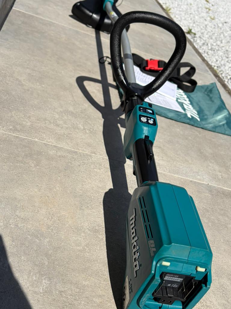 Makita grastrimmer, kantenmaaier nieuw staat! Top, Jardin & Terrasse, Coupe-bordures, Enlèvement ou Envoi, Comme neuf, 10 à 30 cm