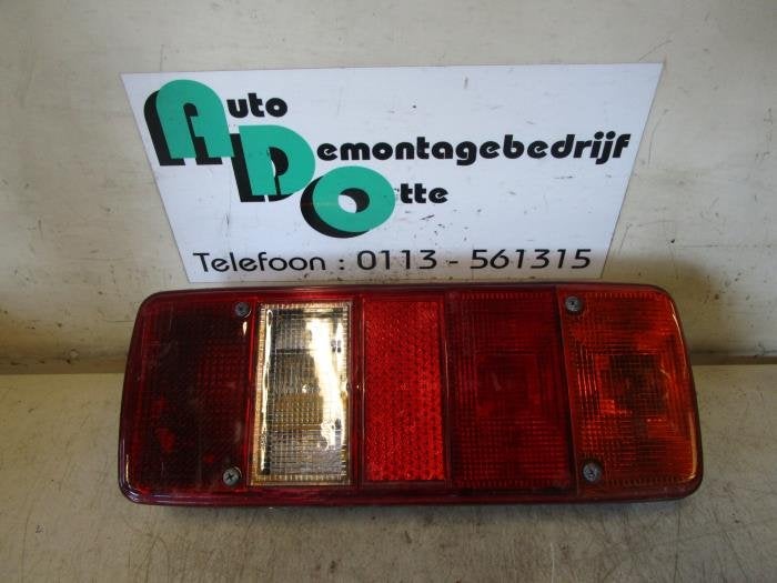 Achterlicht rechts van een Volkswagen LT (LT 75-), Gebruikt, -, Volkswagen, -