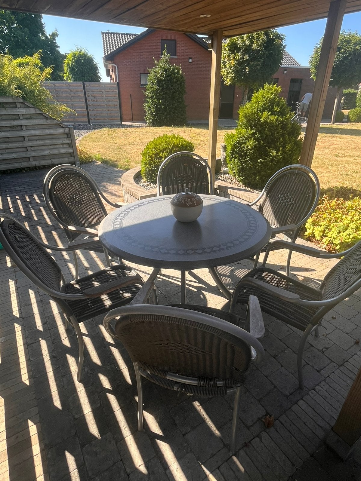 Ronde tuintafel met 6 stoelen, Ophalen, Zo goed als nieuw