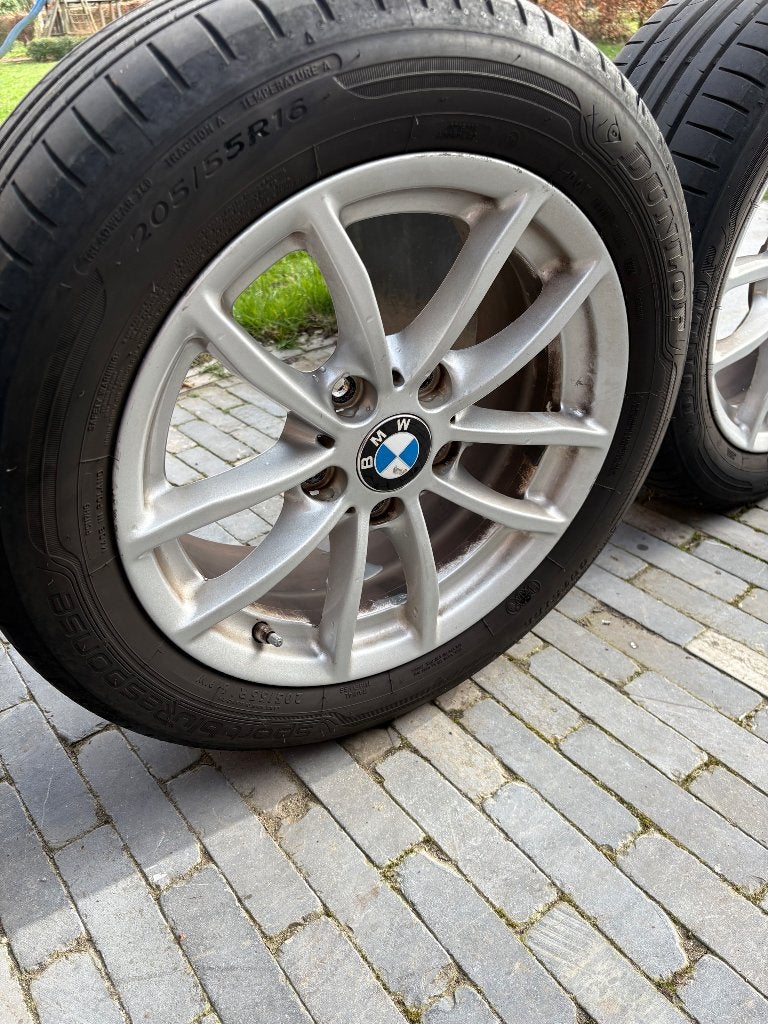 BMW zomerbanden op velg, Auto-onderdelen, Ophalen, Gebruikt, Velg(en), 16 inch