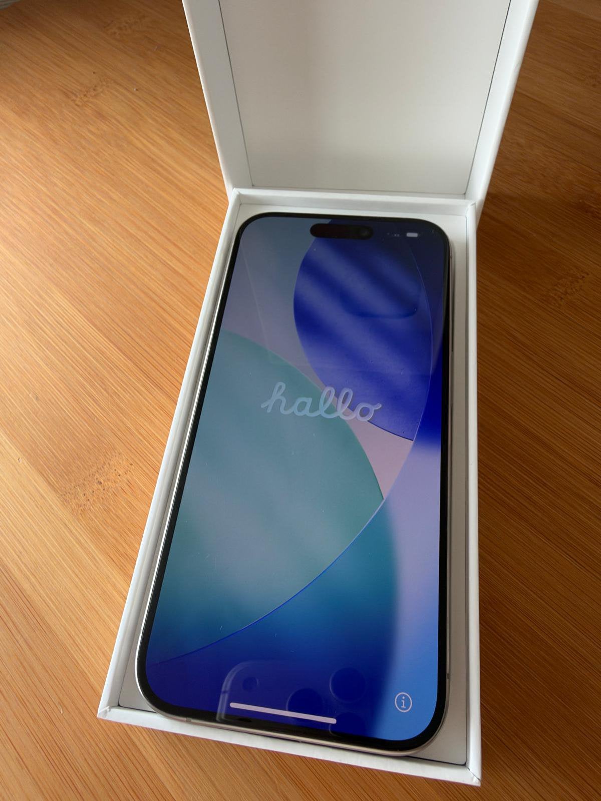 iPhone 15 pro met doos 128 gb, Ophalen, Zo goed als nieuw, 128 GB, IPhone 15