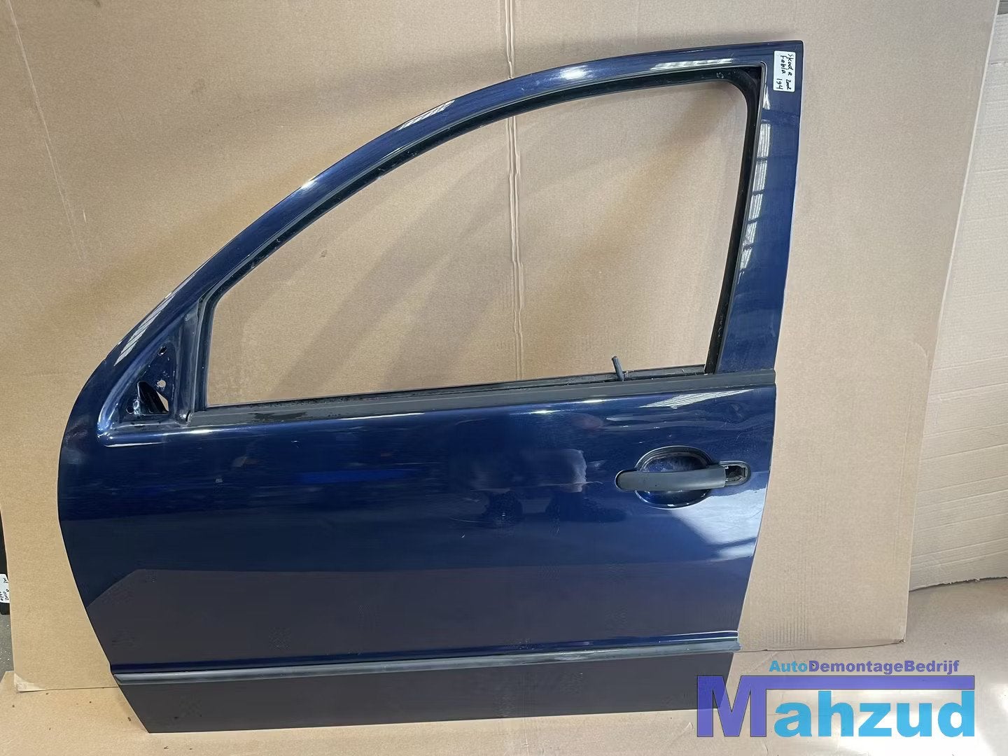 SKODA FABIA 1 COMBI blauw links linker voor deur, Auto-onderdelen, Deur, Voor, Tr. Vaclava Klementa 869
293 01  Mlada Boleslav, CZ