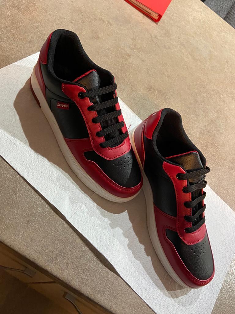 Levis taille 36 porté une fois, Neuf, Garçon ou Fille, Enlèvement, Chaussures