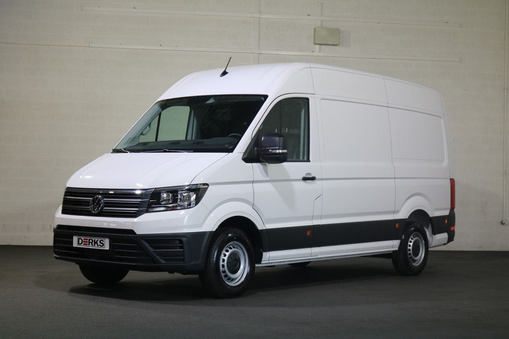 Volkswagen Crafter 2.0 TDI 177pk L3 H3 Automaat Airco Naviga, Auto's, Bestelwagens en Lichte vracht, Automaat, Parkeersensor, Wit