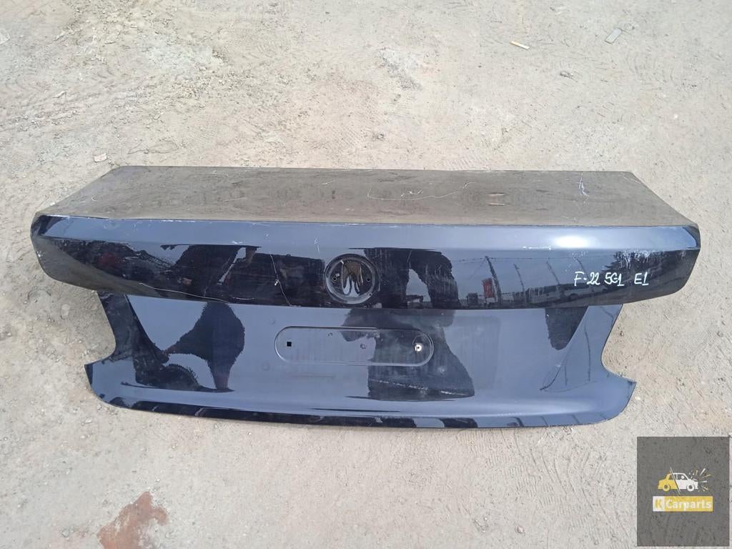 panneau arri re BMW F22, Petuelring 130
80788  Munich, DE, Info@bmw.de, Utilisé, BMW