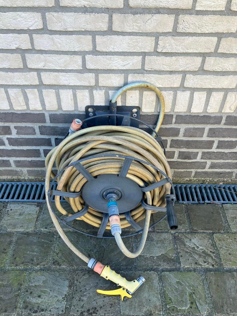 Slangenhaspel Wolf Garten met 20m slang, Jardin & Terrasse, Tuyaux d'arrosage, Enlèvement, Utilisé, Dévidoir