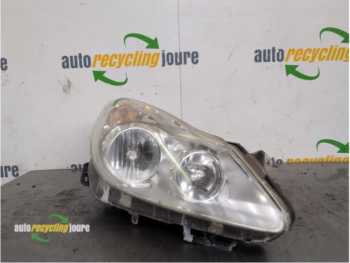 Phare droit d'un Opel Corsa, Autos : Pièces & Accessoires, Éclairage, -, -, Opel, 3 mois de garantie