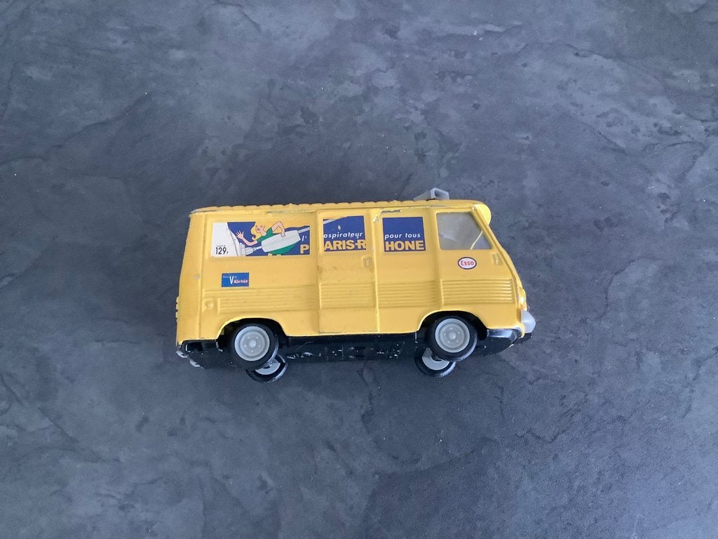 Peugeot J7 Tour de France miniature (échelle 1/43), Hobby & Loisirs créatifs, Enlèvement ou Envoi, Utilisé, Voiture, Norev