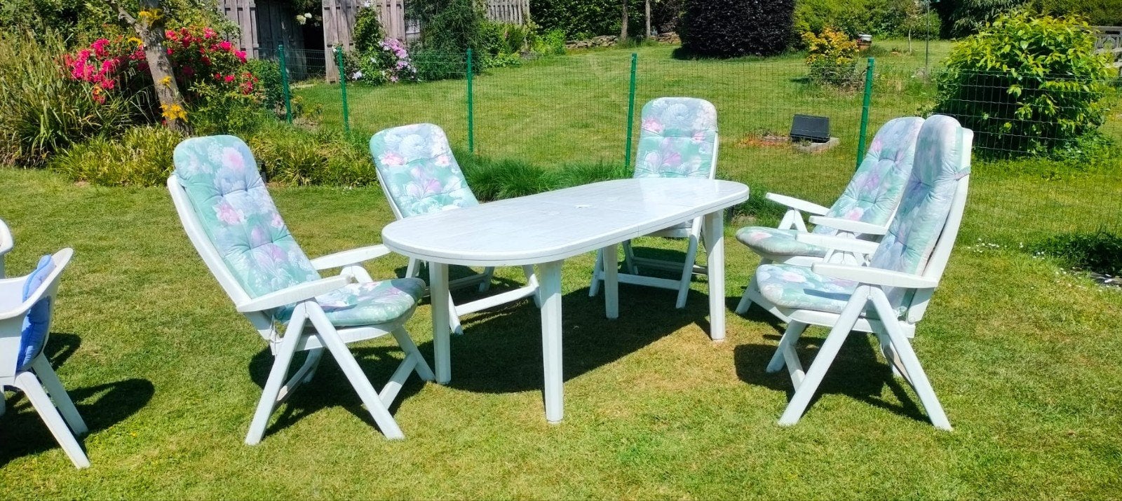 Plastic tuinmeubels met kussens, Ophalen