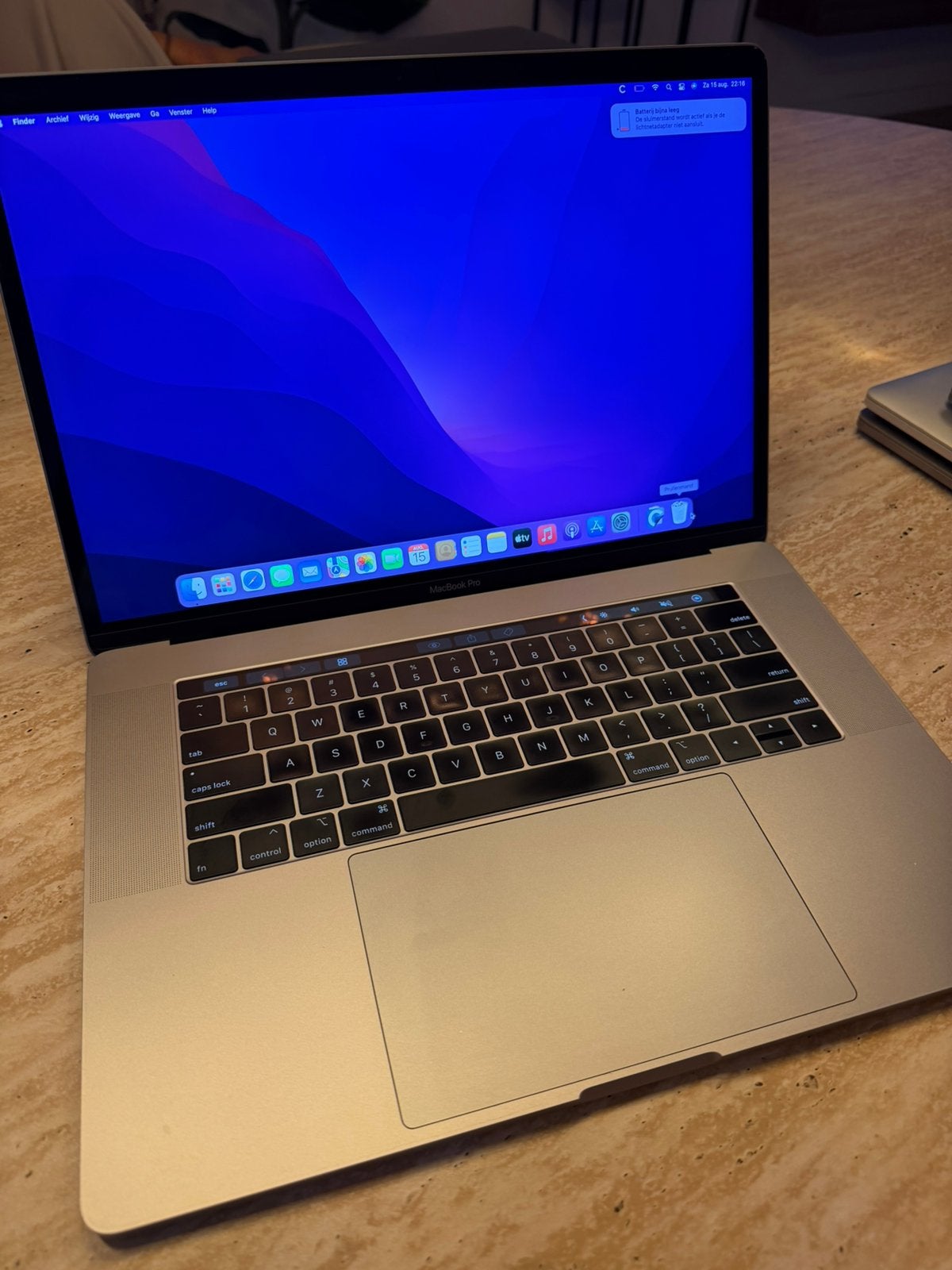 Apple macbook pro a1990 16gb 500gb ssd qwerty, Ophalen, Zo goed als nieuw, Qwerty, MacBook