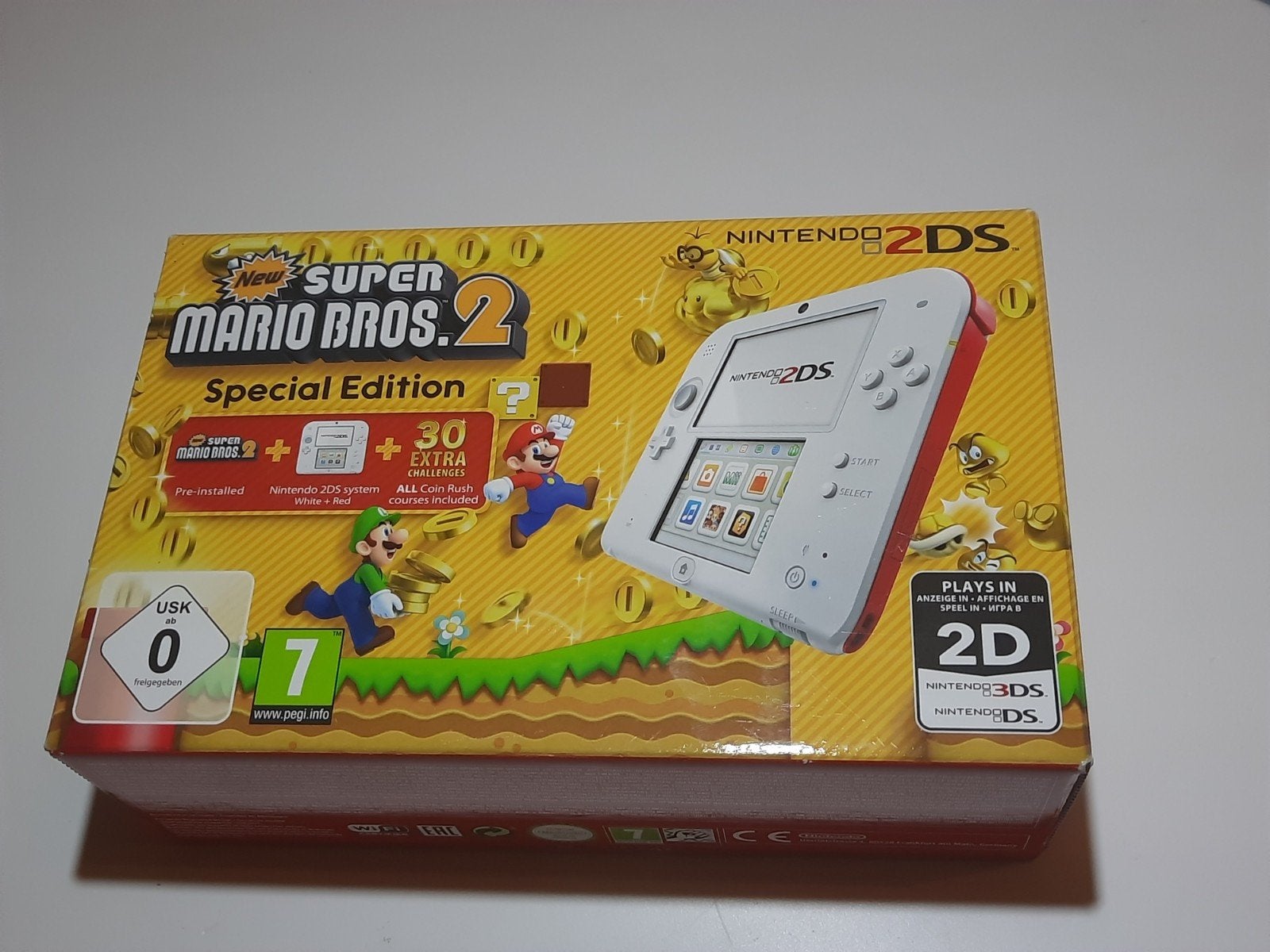 Nintendo 2ds - special edition - super Mario bros. 2, Consoles de jeu & Jeux vidéo, Consoles de jeu | Nintendo 2DS & 3DS, Utilisé