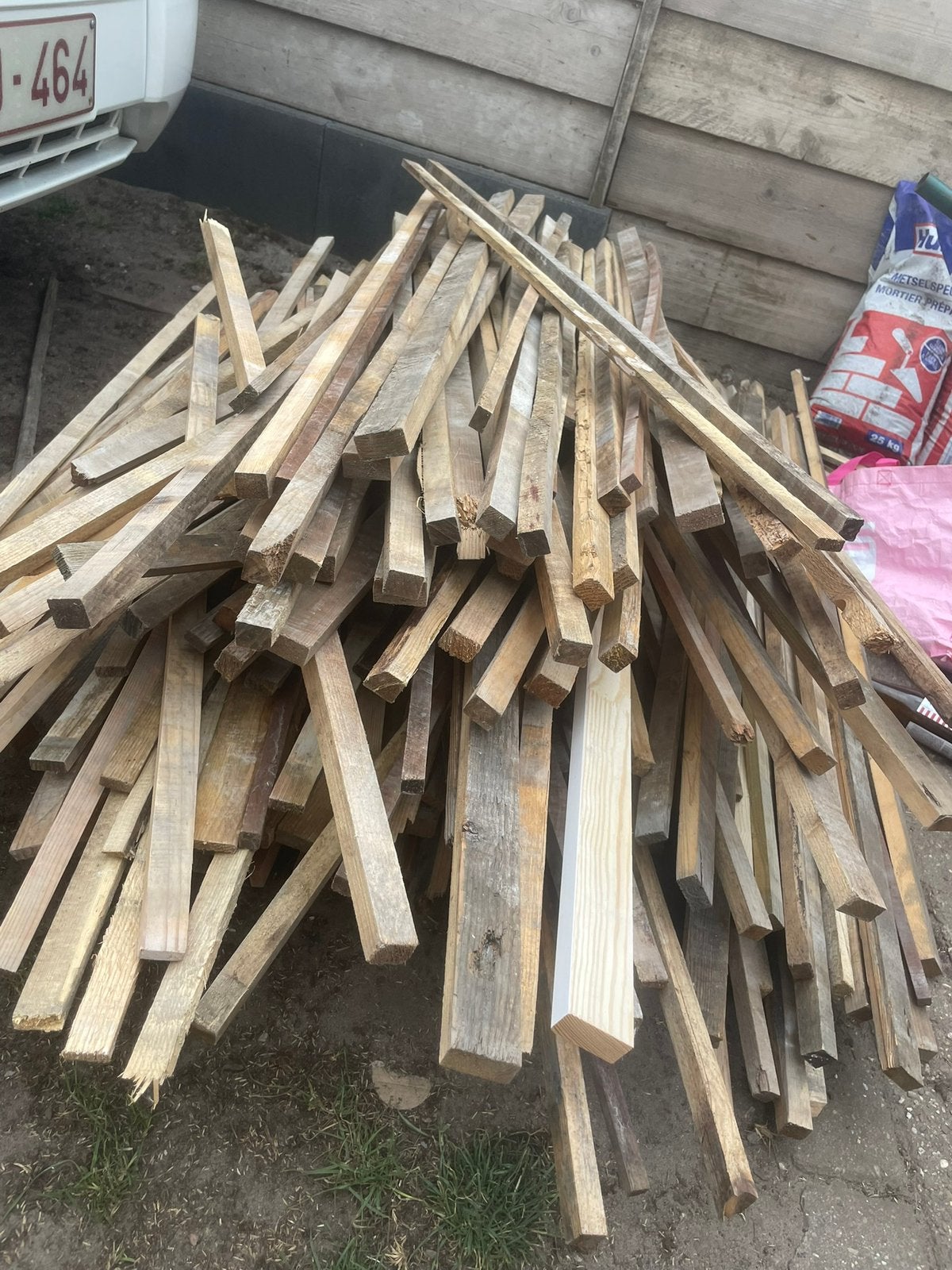 Stapel latjes hout, Tuin en Terras, Ophalen