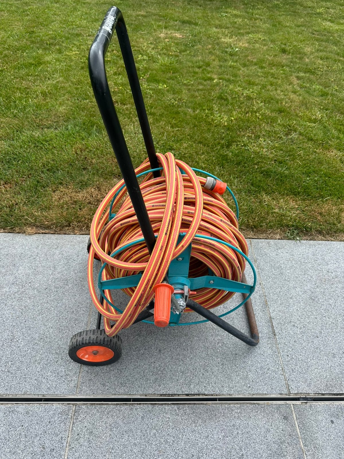 Gardena tuinslang +\- 25m, Ophalen, Zo goed als nieuw, Tuinslang