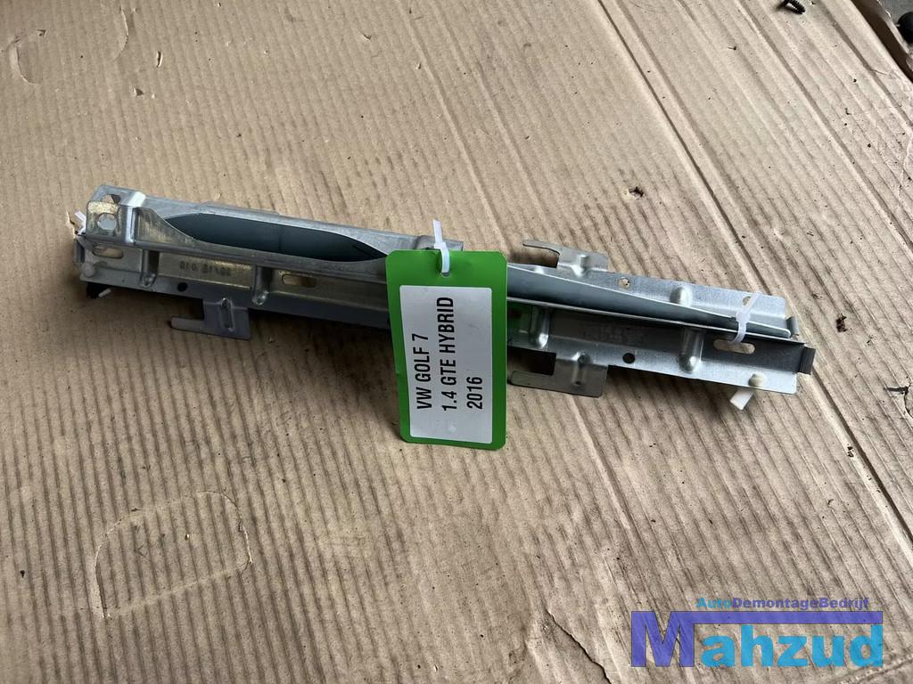 VW GOLF 7 Interieur losse delen steun 5GE858908A 5GE858907A, Auto-onderdelen, Gebruikt, Volkswagen, Volkswagen AG, Vw@volkswagen.de