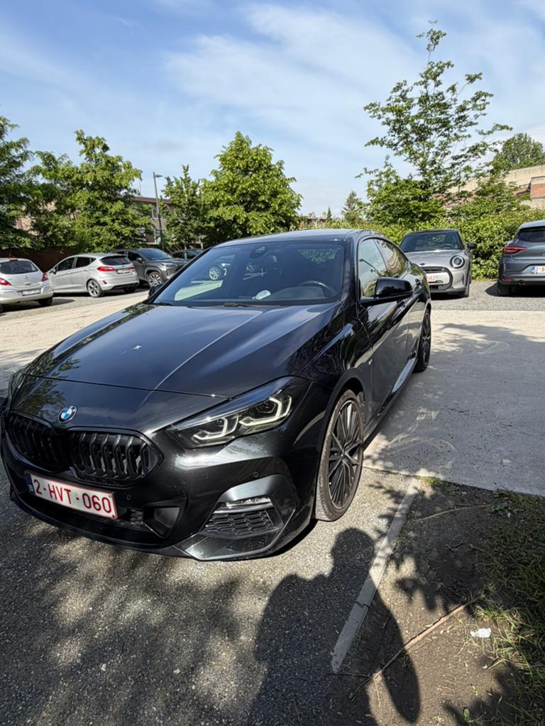 BMW 218i gran coupe te koop, Auto's, Zwart, Leder, 5 deurs, Particulier