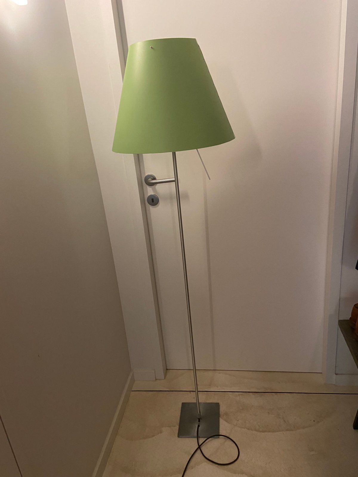 Constanza vloerlamp, Ophalen, Zo goed als nieuw