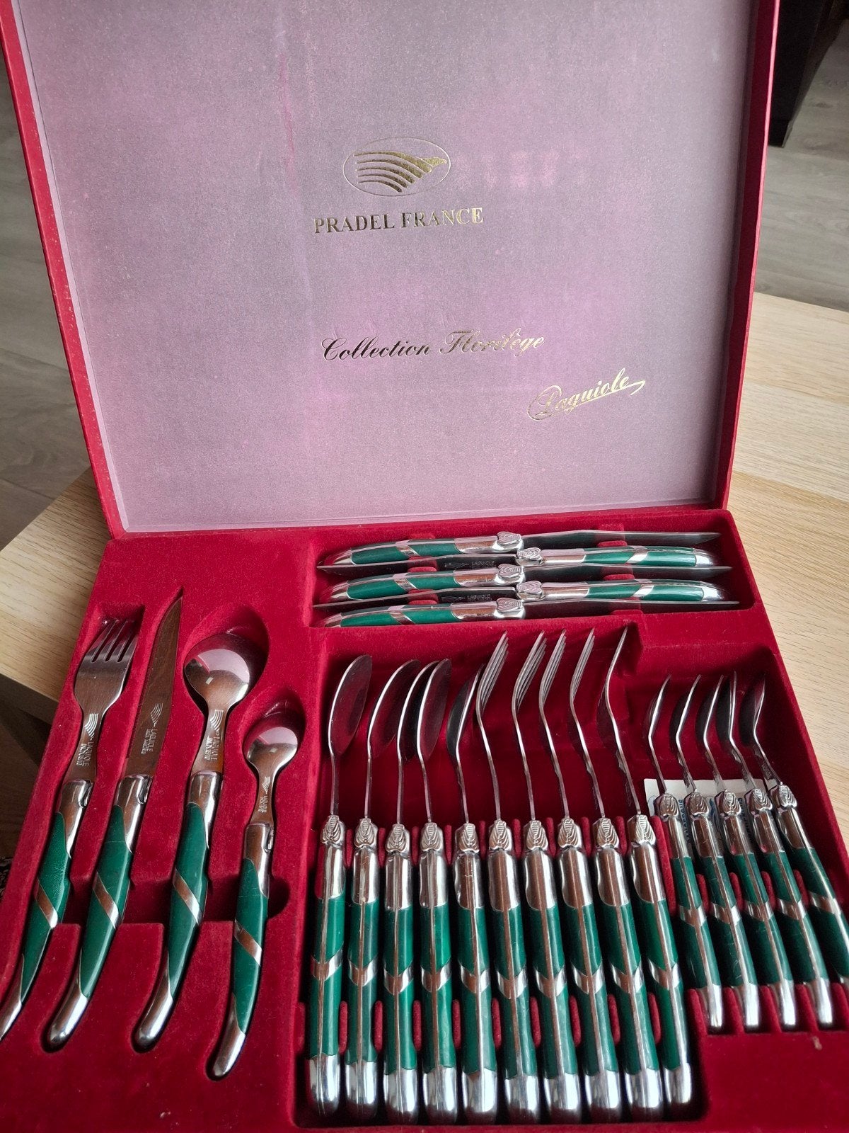 coffret menagere 24 pièces, Maison & Meubles, Enlèvement ou Envoi, Laguiole
