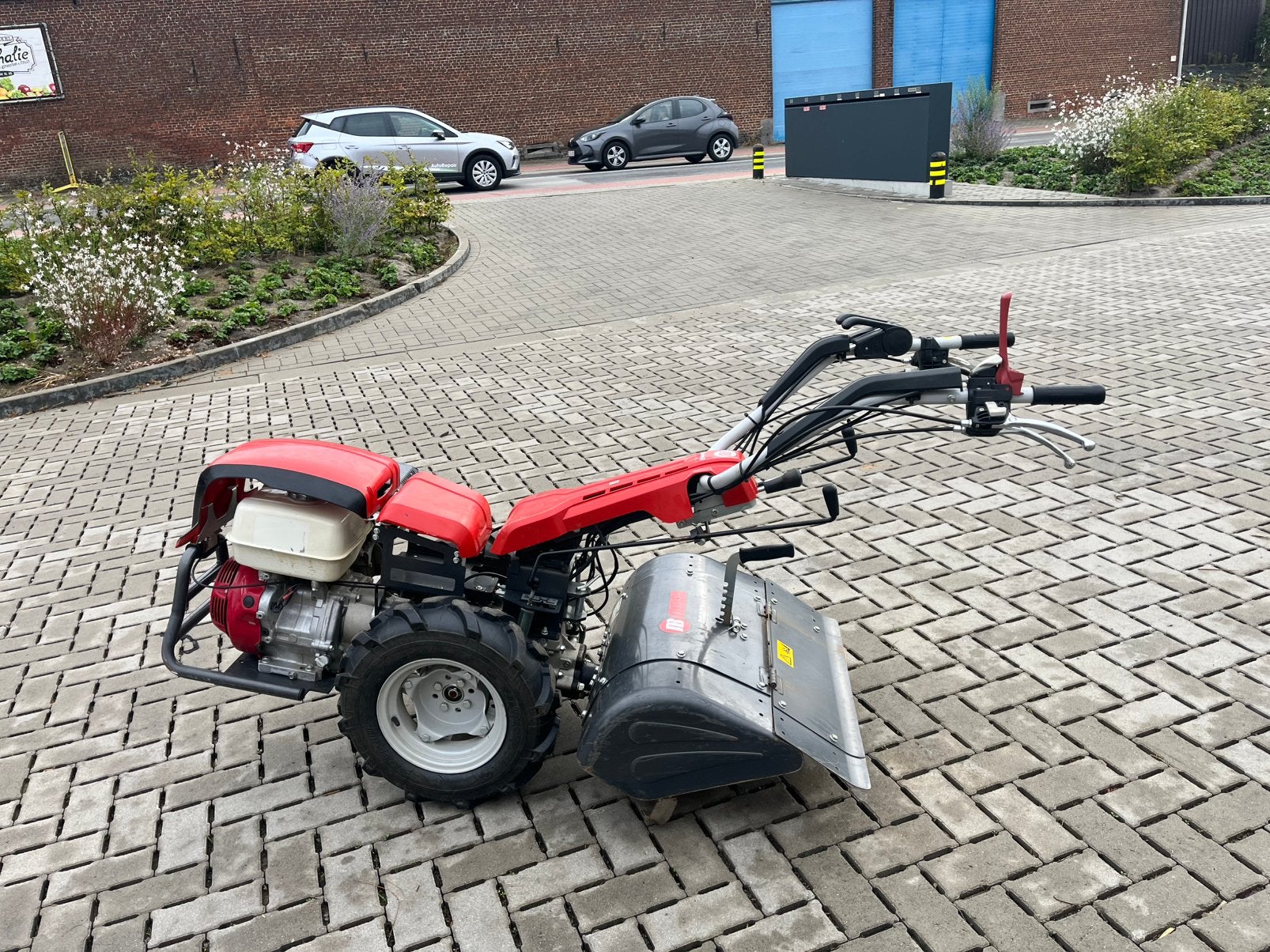 NIBBI KAM 13S Honda GX340 10,7 ch — fraise, Enlèvement, Comme neuf, Coupeur de jardin