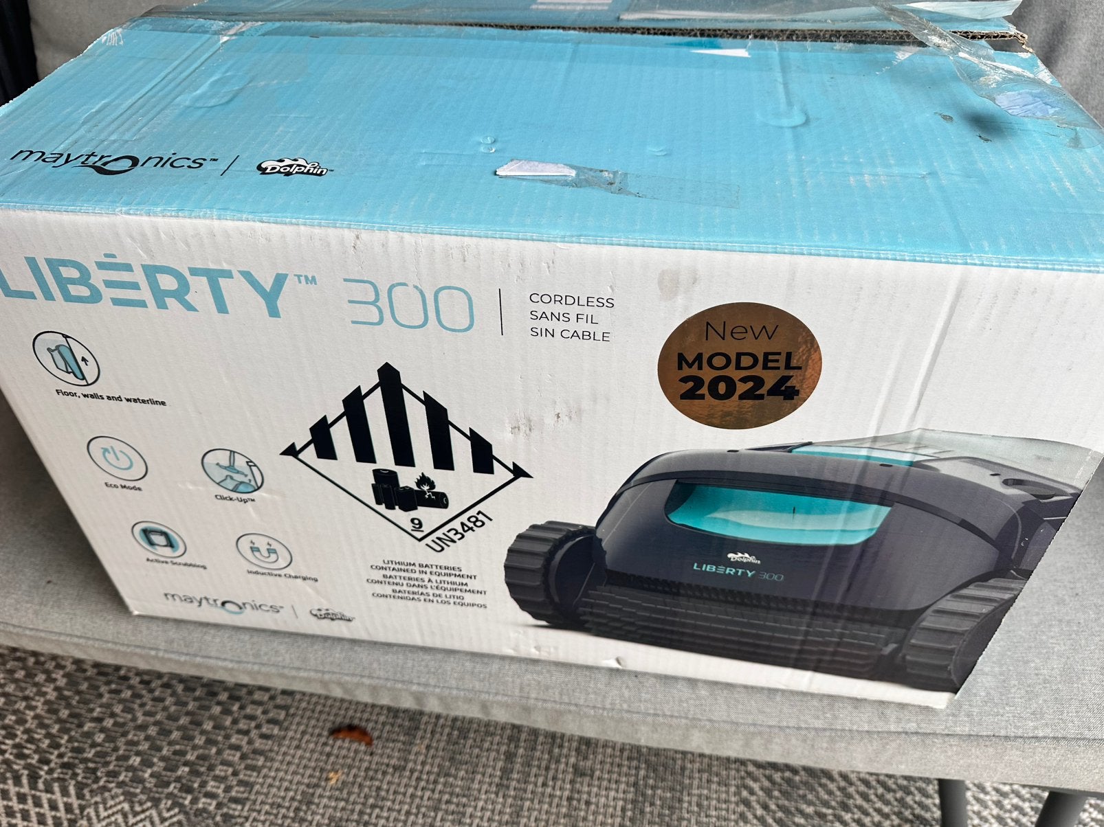 Zwembadrobot dolphin liberty 300, Tuin en Terras, Zwembad-toebehoren, Ophalen, Zo goed als nieuw