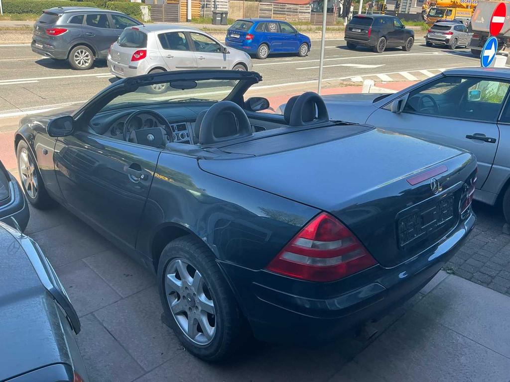 Mercedes Benz 200 Cabriolet SLK Véhicule Commercial, Autos, Camionnettes & Utilitaires, Achat, Entreprise, Boîte manuelle, Mercedes-Benz