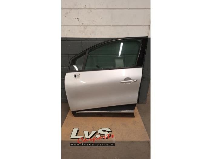 Portier 4Deurs links-voor van een Renault Captur (BIXNM), Gebruikt, -, -, Ophalen of Verzenden