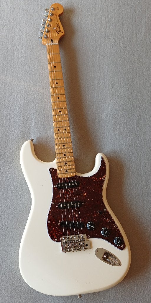 Fender Stratocaster Olympic White hotrail Seymour, Musique & Instruments, Instruments à corde | Guitares | Électriques, Enlèvement ou Envoi