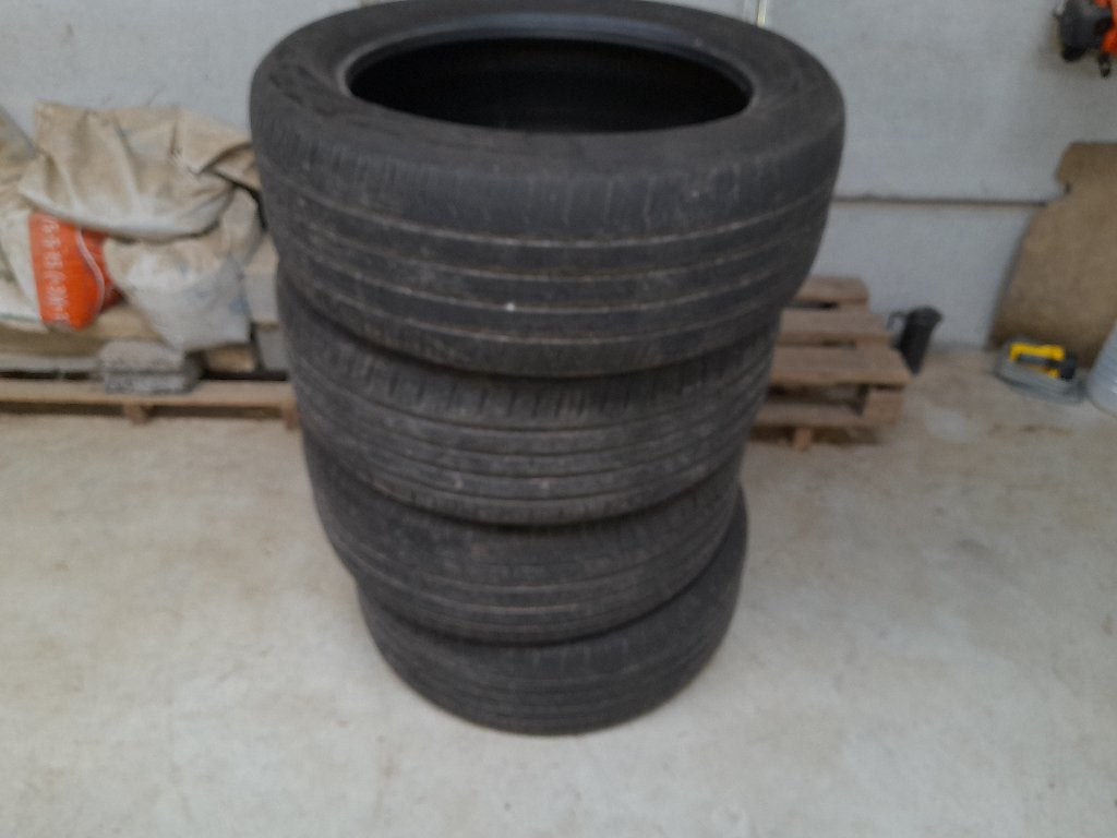 4 zomerbanden Continental te koop, Gebruikt, 235 mm, Band(en), Personenwagen