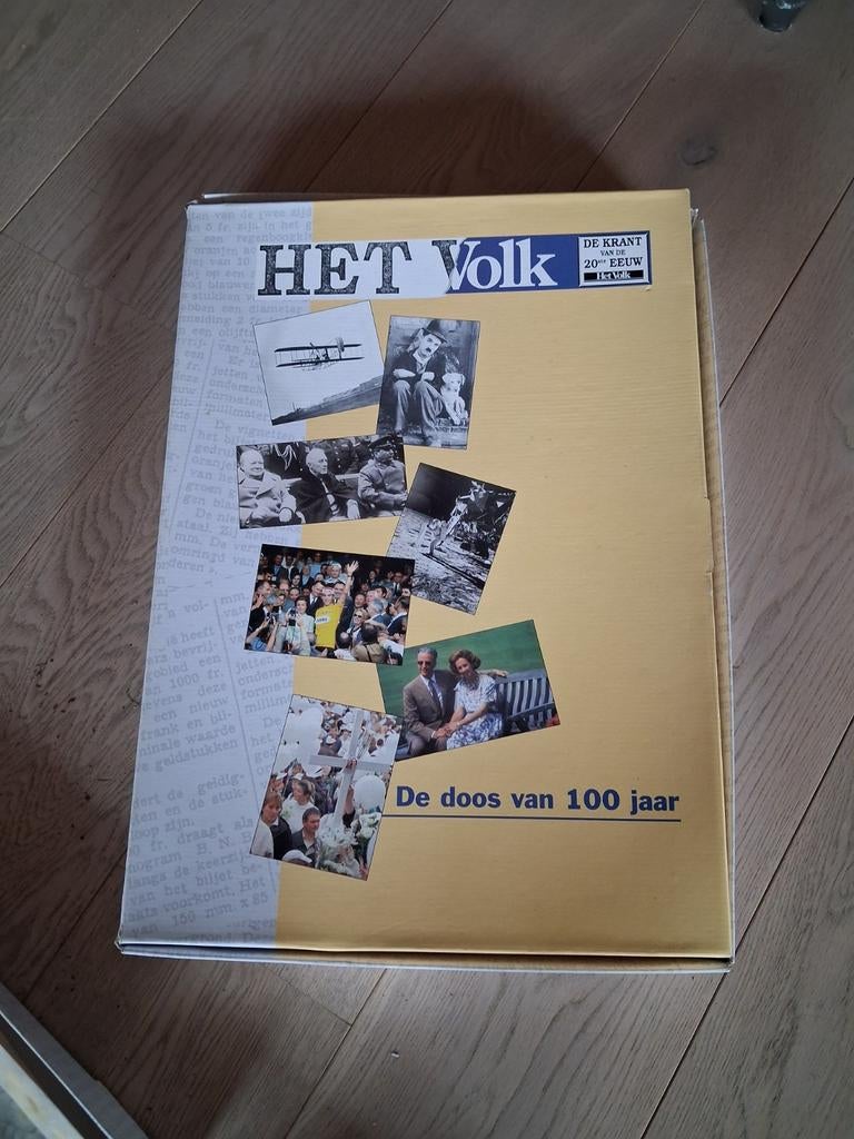 Het volk de doos van 100 jaar, Ophalen of Verzenden