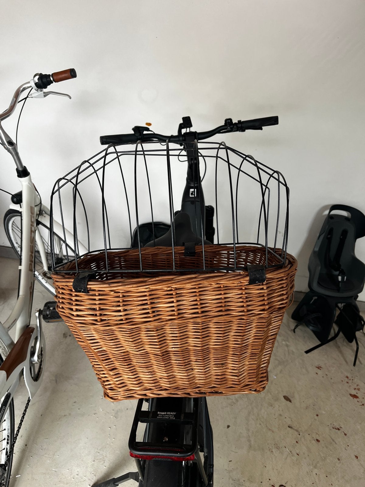 Fietsmand voor aan het stuur, Ophalen, Zo goed als nieuw, Fietsmand