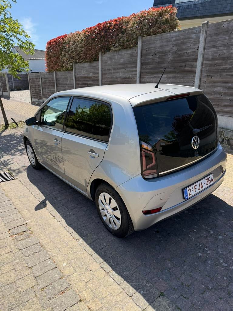 VW Up ! 1.0 Automatique, Achat, Entretenue par le concessionnaire, Automatique, Particulier