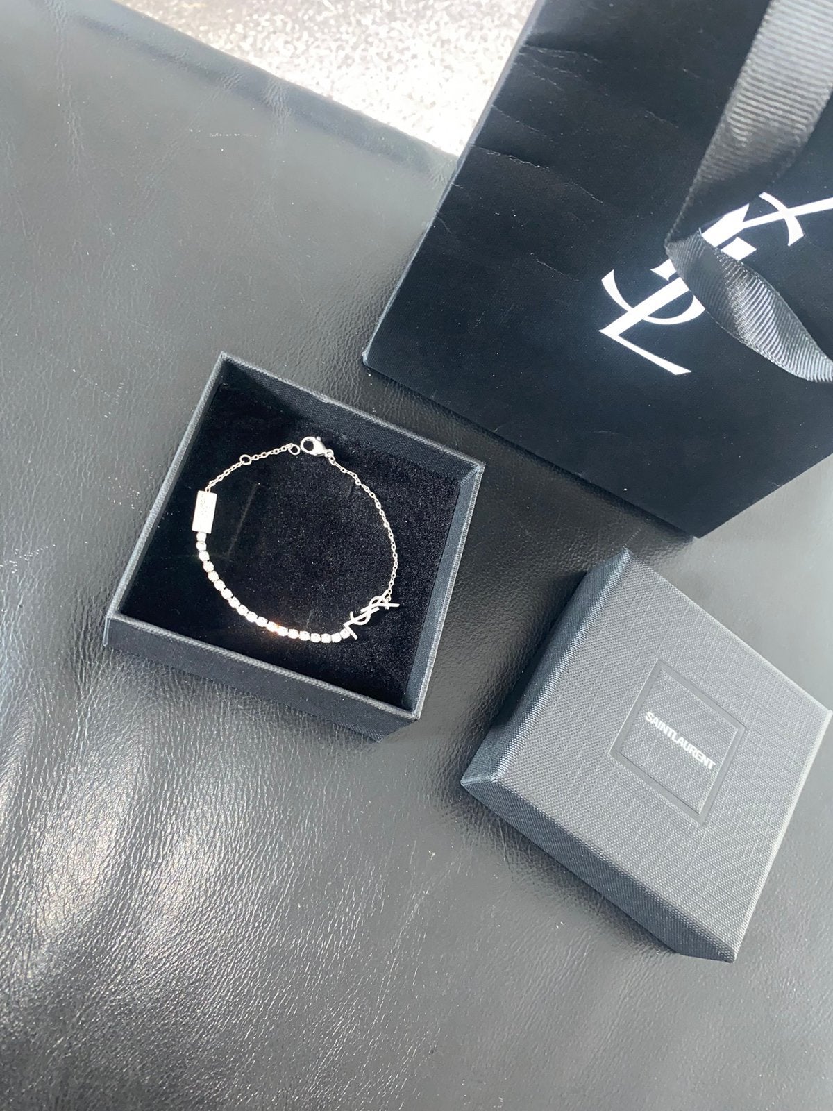 Women silver bracelet, Handtassen en Accessoires, Ophalen of Verzenden, Zo goed als nieuw