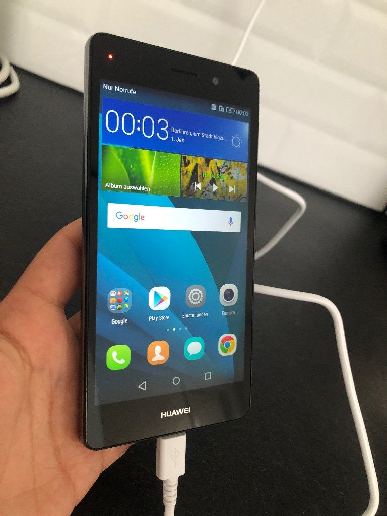 Huawei P8 – zwart in goede staat!, Telecommunicatie, Mobiele telefoons | Huawei, Ophalen, Zo goed als nieuw, Zwart, Fysiek toetsenbord