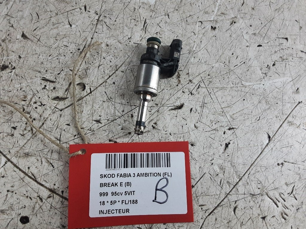 INJECTOR BRANDSTOF Fabia III Combi (NJ5) (04E906036AE), Gebruikt, Mevr. I. Hauben, Skoda, Rue de l'Espoir 34 34
4030  GRIVEGNÉE, BE