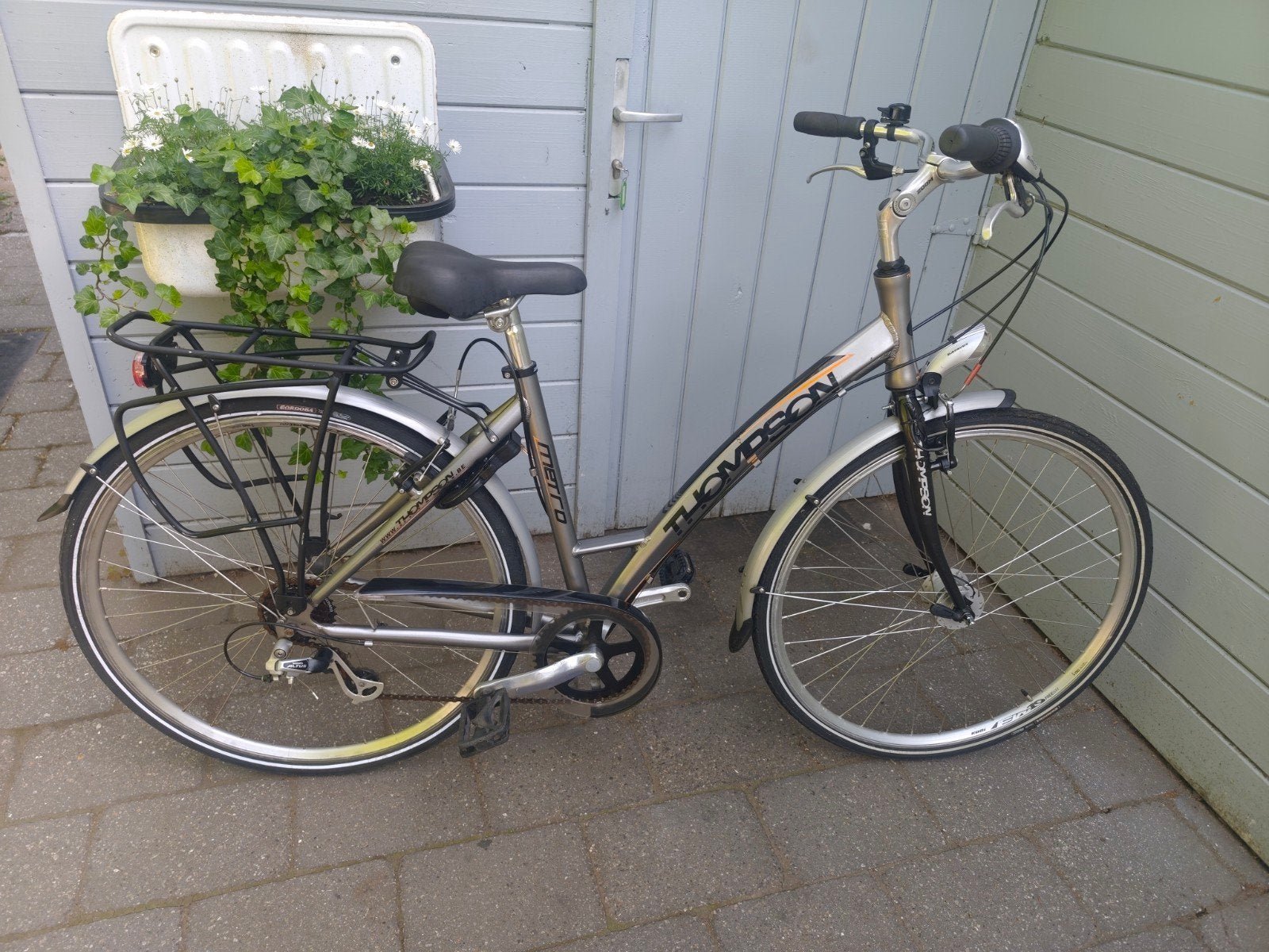 Damesfiets Thompson, Enlèvement, Vitesses