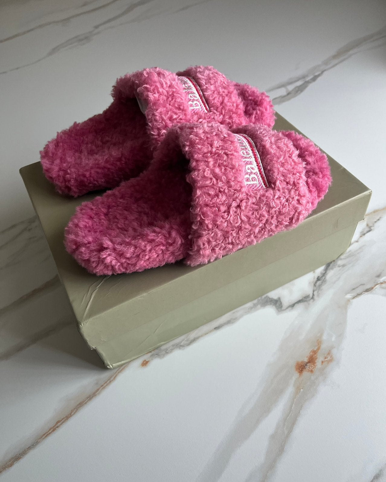 Roze Slippers maat 36, Roze, Gedragen, Ophalen, Slippers