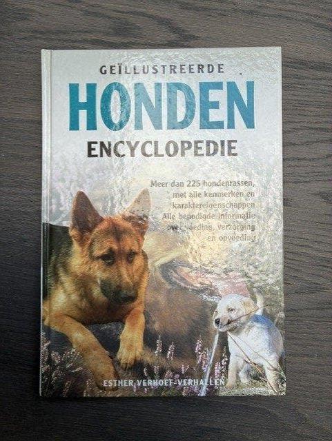 Hondenencyclopdie - meer dan 225 hondenrassen, Boeken, Ophalen of Verzenden, Zo goed als nieuw, Honden, Esther Verhoef