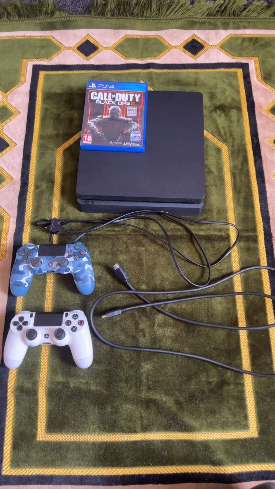 Ps4 slim (500gb), Ophalen, Met 2 controllers, Zo goed als nieuw, Slim