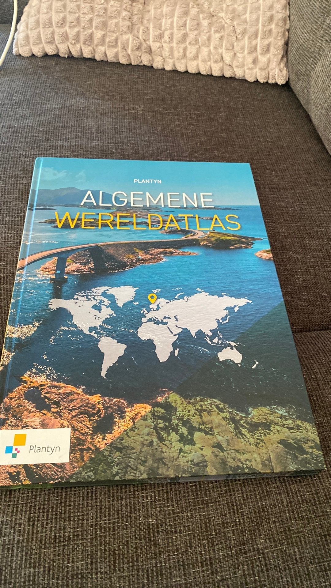 Plantyn Algemene Wereldatlas - nieuwe staat!, Ophalen, Zo goed als nieuw