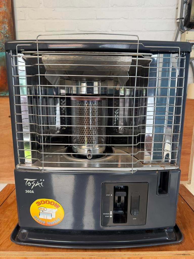 Wiekkachel Tosaï 360A - 3000W tot 120m3, Maison & Meubles, Poêles, Comme neuf, Chauffage au kérosène, Enlèvement