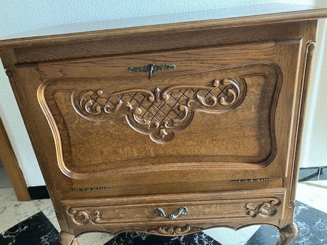 houten kast, Ophalen