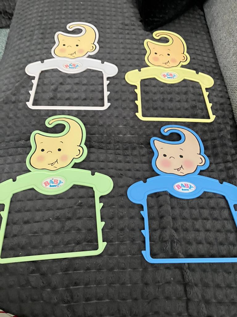 Lot de 4 cintres  Zapf Creation pour bébés nés, Enlèvement ou Envoi, Comme neuf