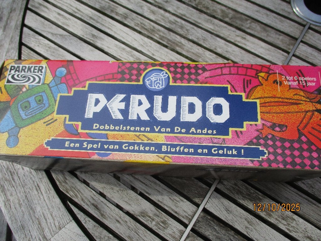 Jeu de société « Perudo » (jamais utilisé ! ), Hobby & Loisirs créatifs, Jeux de société | Jeux de plateau, Cinq joueurs ou plus